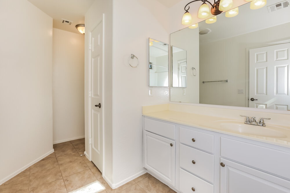 Building Photo - 11197 E Wallflower Ln