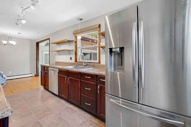 Building Photo - 293 Brainard Rd