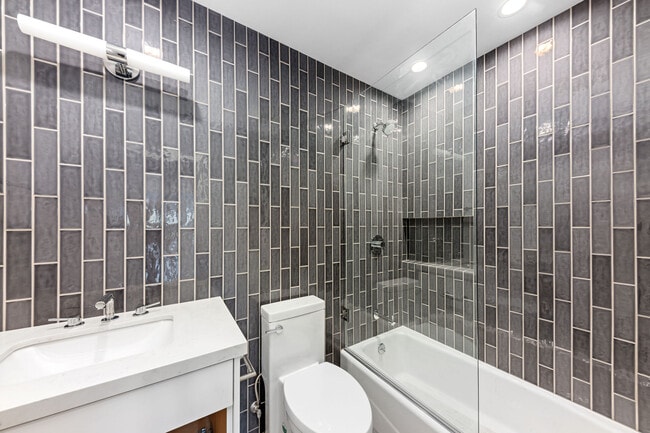 Building Photo - 275 Castro St