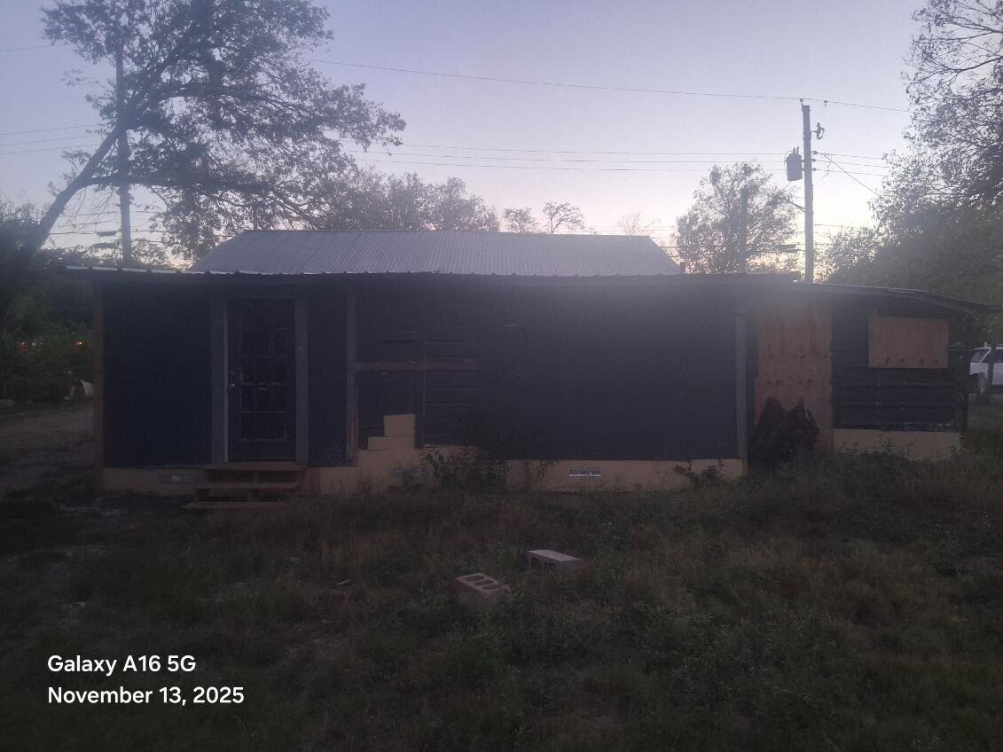 Building Photo - 6106 Kasper St