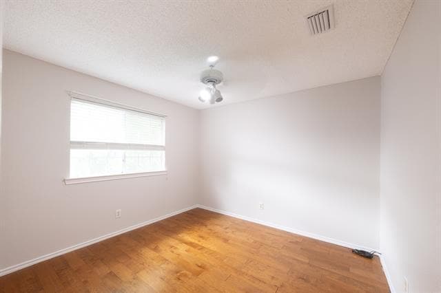 Building Photo - 3031 Renaissance Ct