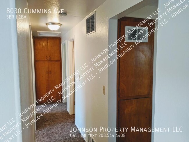 Building Photo - 8030 Cummins Ave
