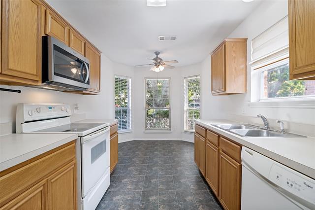 Building Photo - 813 Cooper Ln