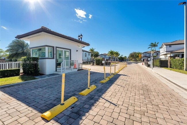 Building Photo - 7806 NW 116 Pl