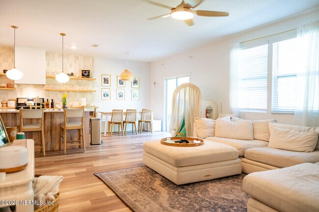 Building Photo - 271 Jarama Cir