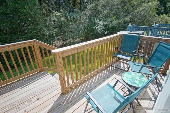 Building Photo - 1435 Iroquois Ct