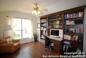 Building Photo - 1151 Pinnacle Falls