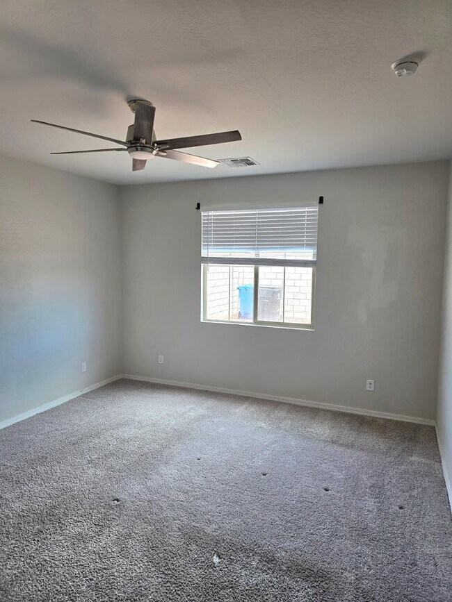 Building Photo - 4523 S 108th Ave