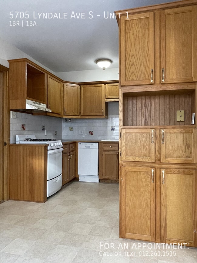 Building Photo - 5705 Lyndale Ave S