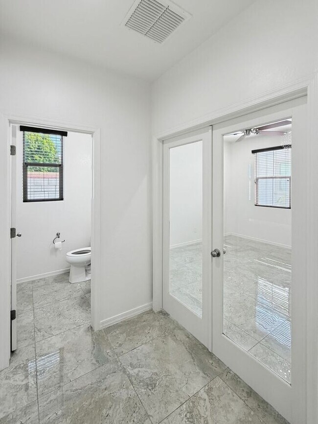 Building Photo - Beautiful North Phoenix Rental in a Prime Location!