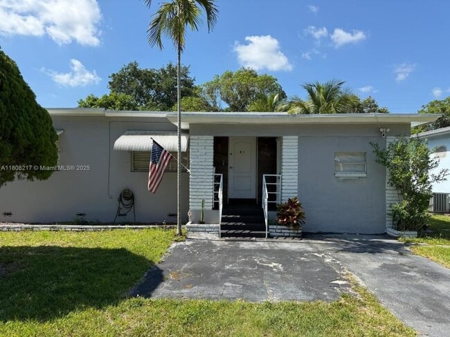 Primary Photo - 2 bedroom in North Miami FL 33161