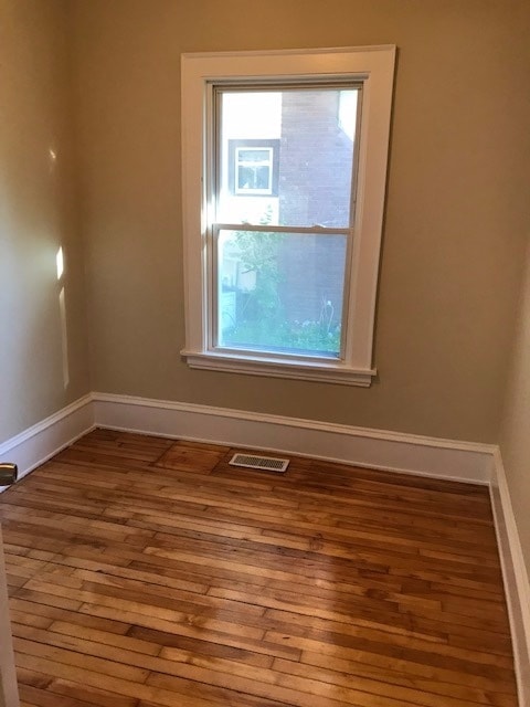 Building Photo - Beautiful 4 bedroom + Den Home in Minneapolis!