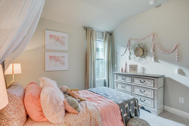 Building Photo - 2103 Silsbee Ct