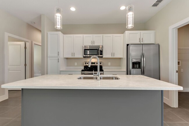 Building Photo - Deposit-Free! Modern, energy efficient hom...