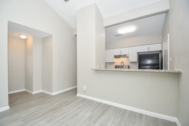Building Photo - 8323 Blacksmith Dr