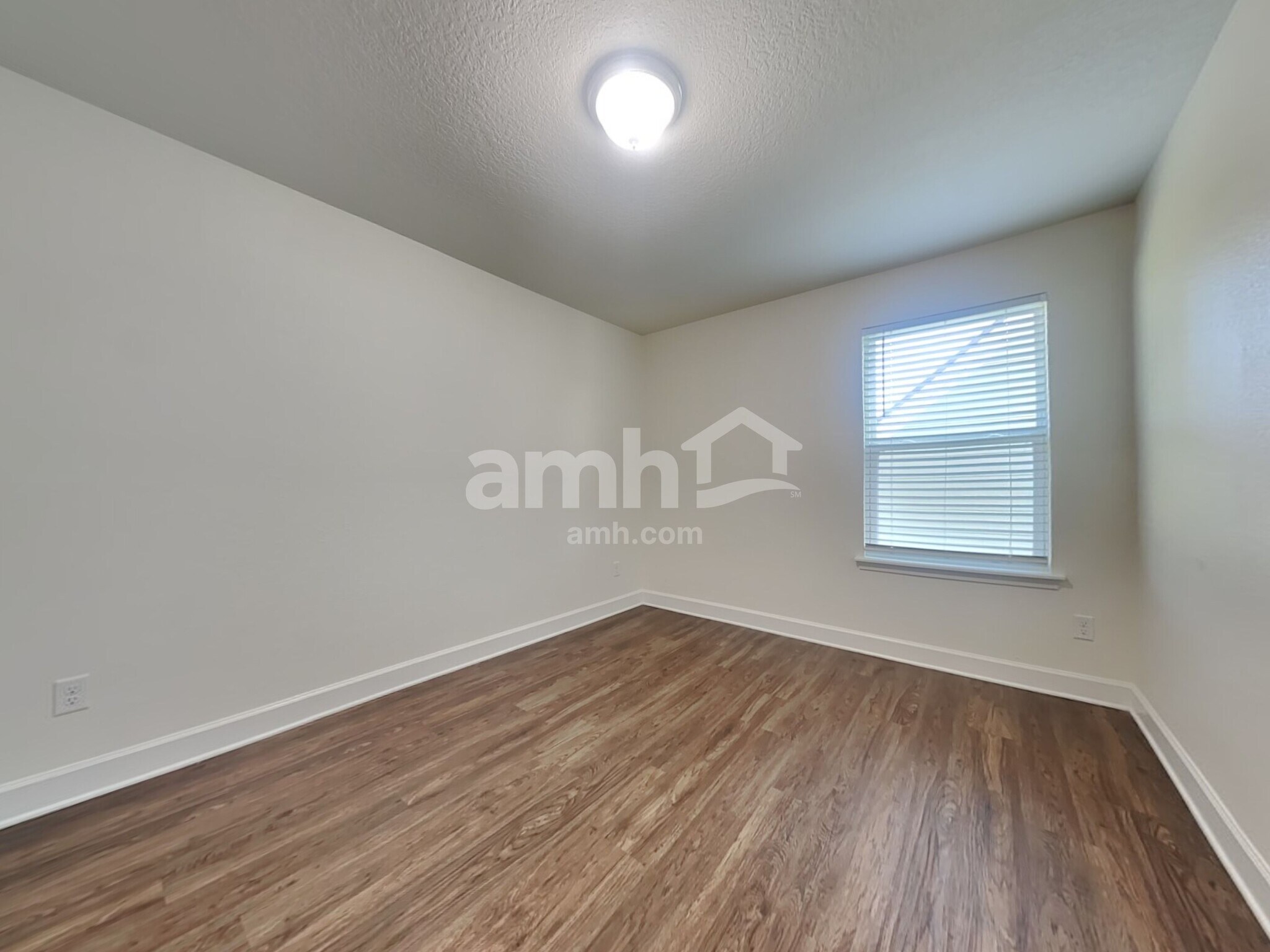 Building Photo - 437 Sandstone Dr