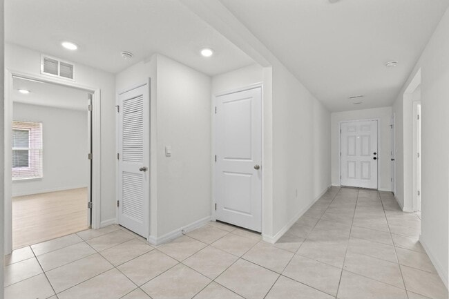 Building Photo - Recently Updated One Story - 4BR For Rent