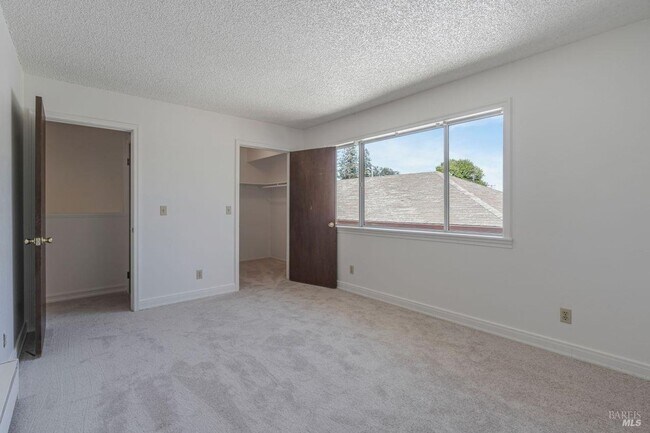 Building Photo - 7321 Bodega Ave