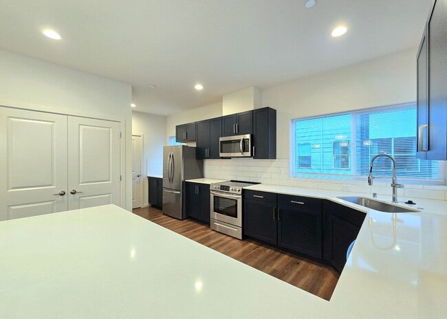 Building Photo - 4 Bedroom Home in Monroe Available Now!