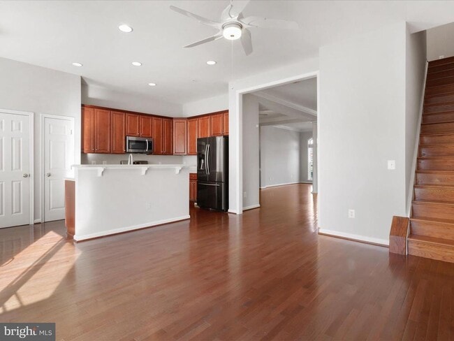 Building Photo - 4815 Dashiell Pl