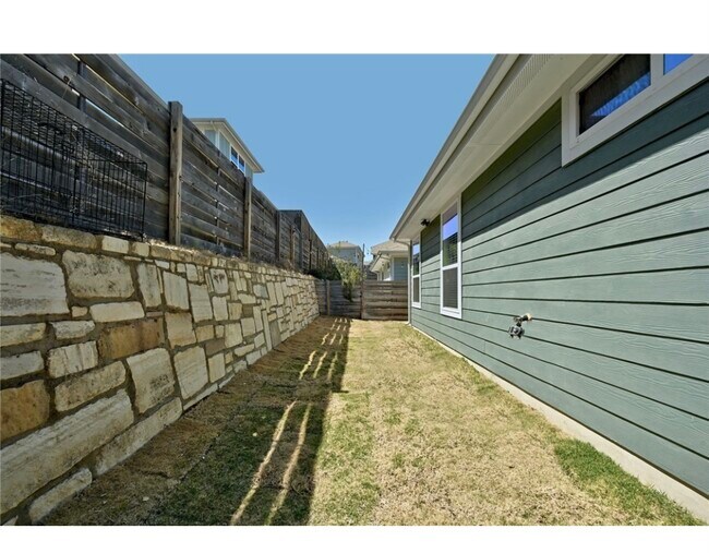 Building Photo - 7403 Kulmala Ln