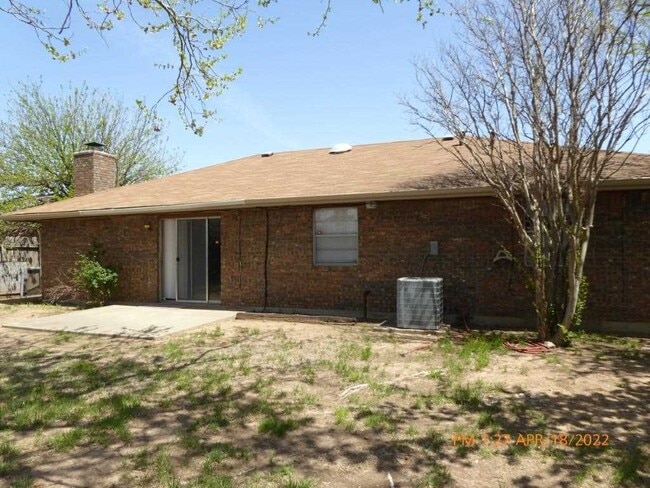 Building Photo - 1706 NW Gray Warr Pl