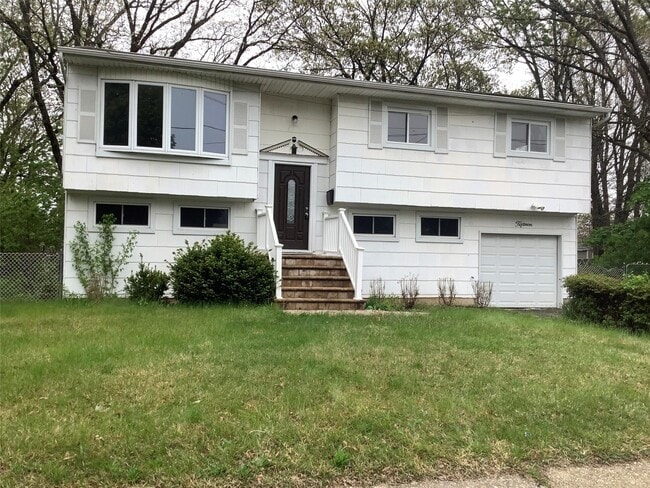 Primary Photo - 15 Carrol St