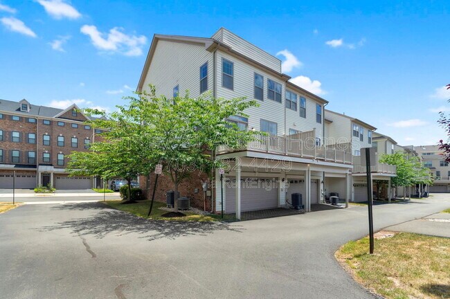Building Photo - 22447 Norwalk Square