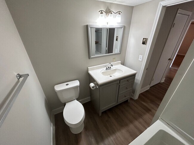 Building Photo - 306 Crawford Ct