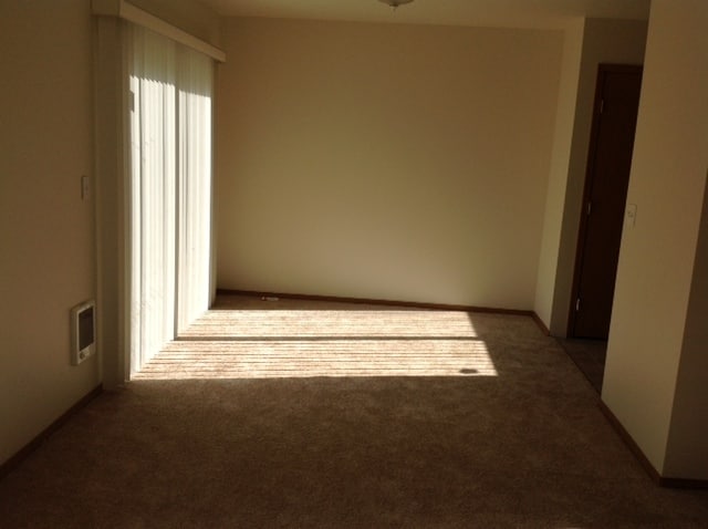 Dinning Room - 935 College Ln NE