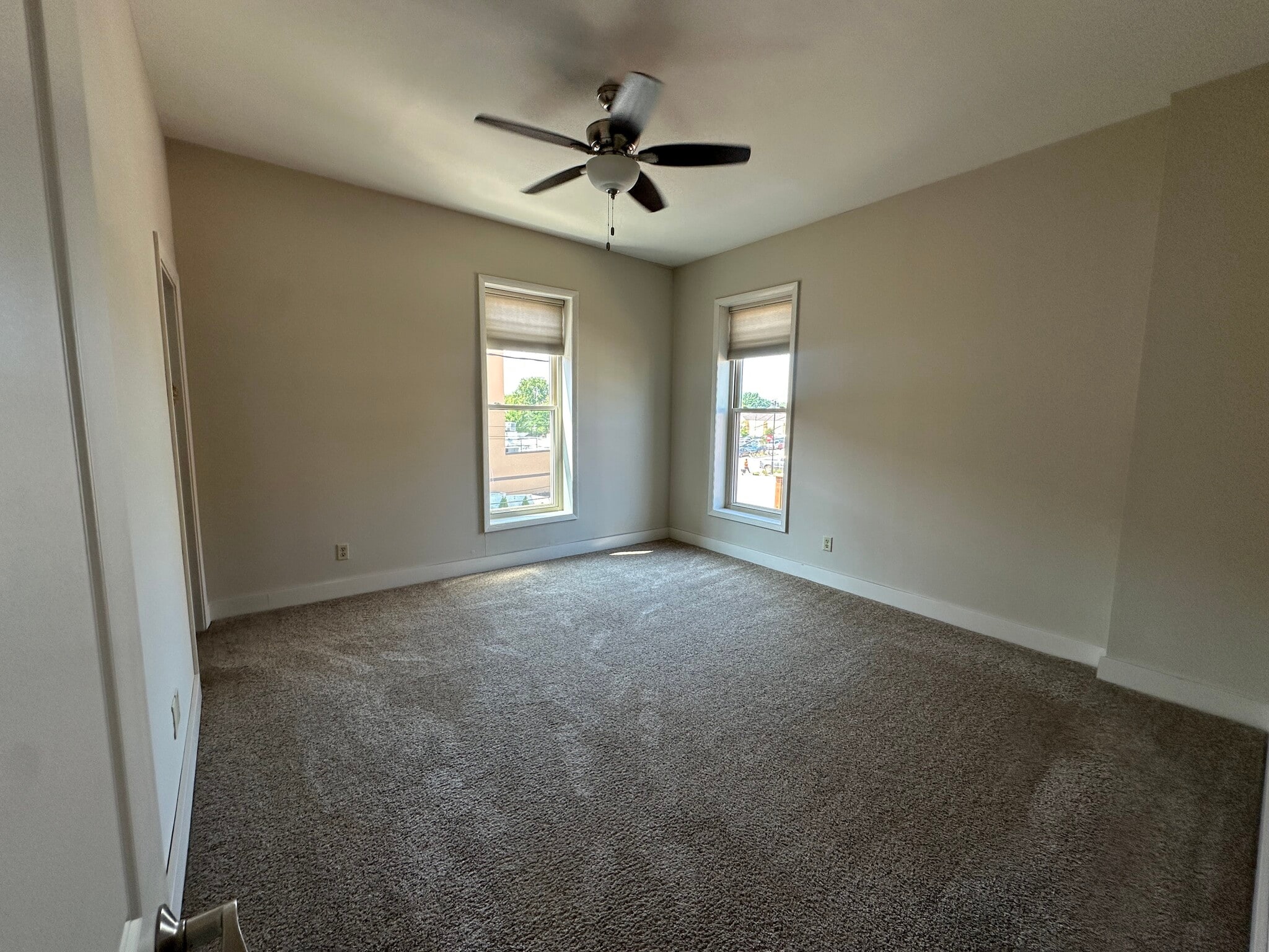 Master Bedroom - 107 W Wisconsin Ave