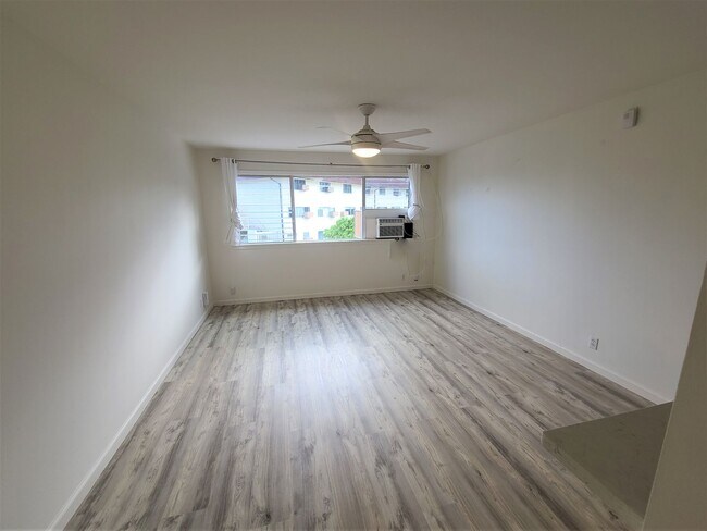 Building Photo - Kailua Town convenience. 2 bed, 1.5 bath, ...
