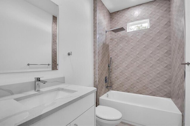 Building Photo - 5331 71st Way N