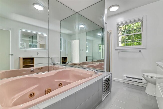 Building Photo - 198 White Pine Trl