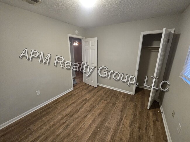 Building Photo - Four-bedroom house off North Main