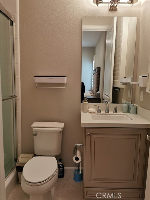 Building Photo - 16 Branding Iron