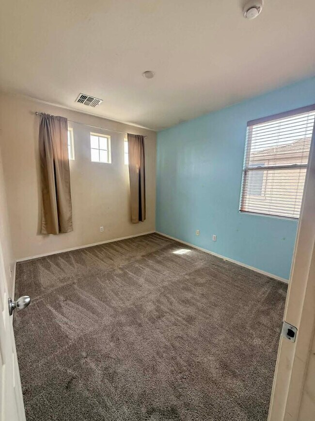 Building Photo - 1280 E Marcella Ln