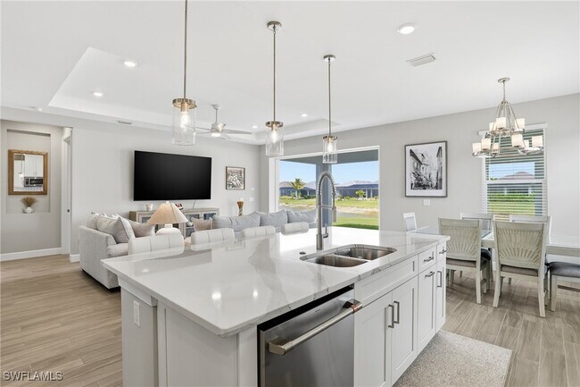 Building Photo - 11964 Molto Dr