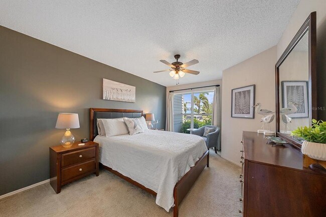 Building Photo - 851 Audubon Dr