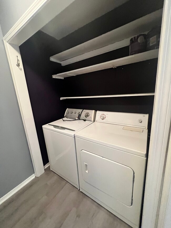 Building Photo - 720 Coventry Ln