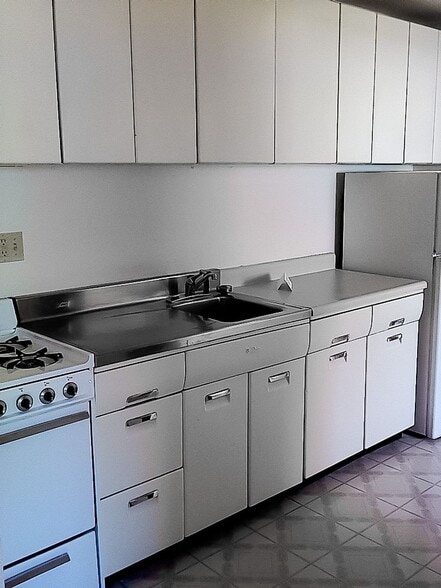 Interior Photo - Clark Street Apartments by Royse + Brinkmeyer