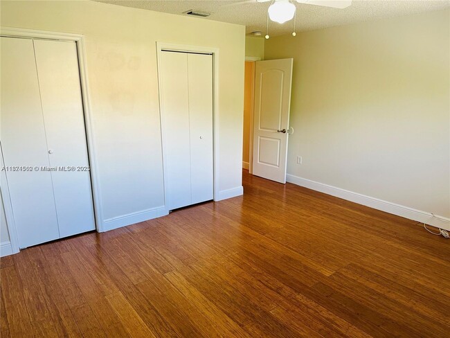 Building Photo - 15038 SW 89th Ter Rd