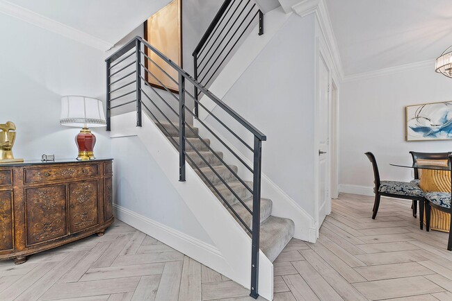 Building Photo - 2320 23rd Ct