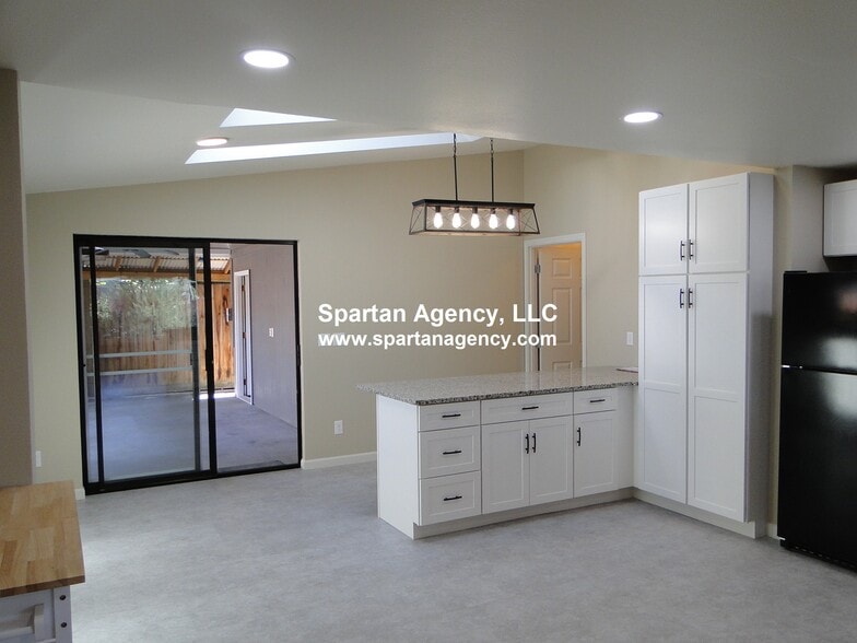 Building Photo - 1305 23rd St NW