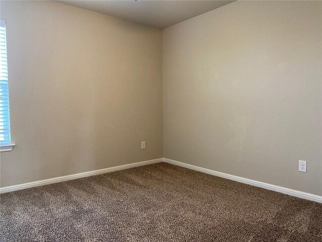 Building Photo - 159 Plantain Dr