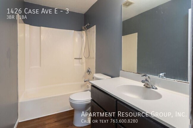 Building Photo - 1426 Case Ave E