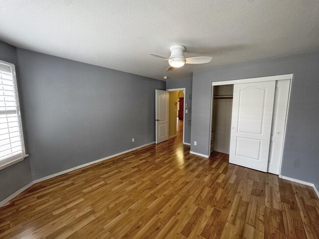 Building Photo - 8608 Quail Creek Ct NE