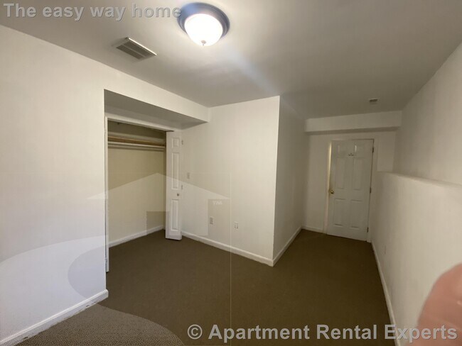 Building Photo - 309 Beacon St