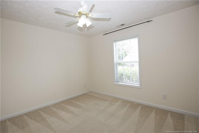 Building Photo - 106 Harvest Ln