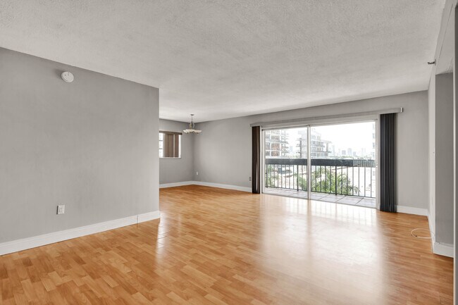 Building Photo - 1345 West Ave